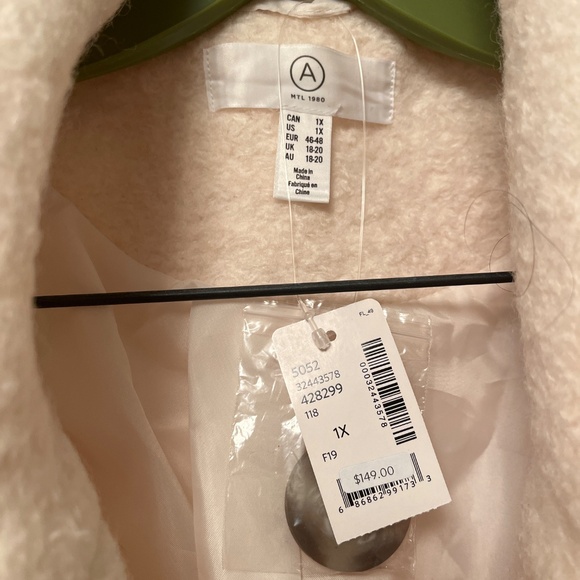 Off white wool coat - Picture 2 of 6